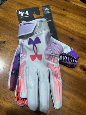 Under Armour 195252744243 Nwt Ua F8 Football Gloves Womens X Large Gluegrip Receiver Grip