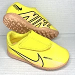 Nike Junior Vapor 15 Club Tf Ps (v) Yellow Strike Sunset Glow Size 8C. Fixed Price $46.80.
