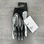 Nike Vapor Jet Football Gloves 'raiders' Black/silver - Men's Size Medium Nwt. Fixed Price $44.99.