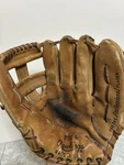 Rawlings Heart Of The Hide Pro 5 Baseball Glove - Made Usa Rht. Fixed Price $180.00.