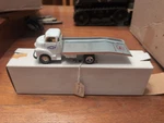 1950 Ertl Chevrolet Cab With Flatbed Measures 7" 1:43 Scale Antique Automobile. Fixed Price $29.99.