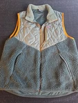 Mens Nike Vest Large. Fixed Price $18.50.