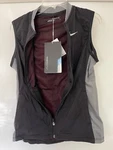 Nike Golf Aerolayer Water Resist Women Full Zip Vest Black 725680 010. Fixed Price $30.00.