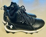 Under Armour Youth Size 1Y Football Cleets Spotlight Hammer Jr Black/white. Fixed Price $8.25.
