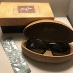 Maui Jim Glasses With Case Box Cloth MJ-203-02 62 14 110 Italy Lehua Black Brown. Fixed Price $35.00.