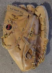 Vintage Spalding Youth Baseball Glove 42-904A 11 1/2 Inch Top Grain Leather. Fixed Price $24.99.