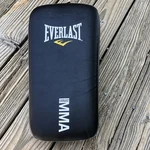 Everlast Mma Muay Thai Pad Brand Durable Lightweight Punches Kicks. Fixed Price $20.00.