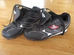 Rawlings Youth Size 1 Baseball Softball Cleats Low Cut Lace Cover Black Silver. Fixed Price $12.95.
