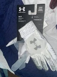 Under Armour Pee Wee Ua F7 Football Gloves. Fixed Price $33.00.