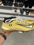 Oregon Ducks Nike Vapor Football Cleat Men's Gold New Without Box 11.5. Fixed Price $200.00.