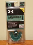 Under Armourshield Armourflavor Spearmint Mouthguard Youth 11- Green. Fixed Price $17.99.