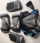 Nike Vapor Lt Football Shoulder Pads Youth Medium Adjustable 5-PIECE Set. Fixed Price $88.00.