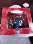 Chicago Bears Nfl Ornament Set - 1998 Hallmark Keepsake Collection New In Box!. Fixed Price $5.00.