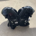 Rawlings CP46R M 17-18 Football Shoulder Pads. Fixed Price $67.00.