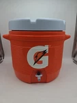 Rubbermaid Gatorade 7 Gallon 26.4 Liter Water Cooler Drink Dispenser Model 1655. Fixed Price $89.95.